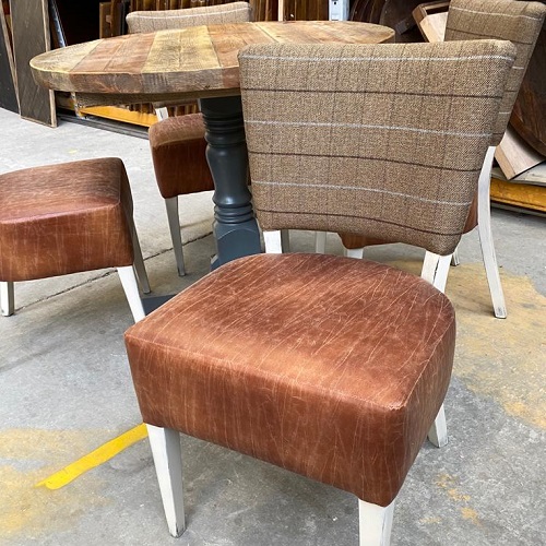 4 Seater Round Table and Chairs - 850mm Dia